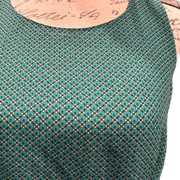 Fit and Flare Sleeveless Dress  Open Back Size Large Forever 21 Lightweight CUTE - Picture 3 of 16